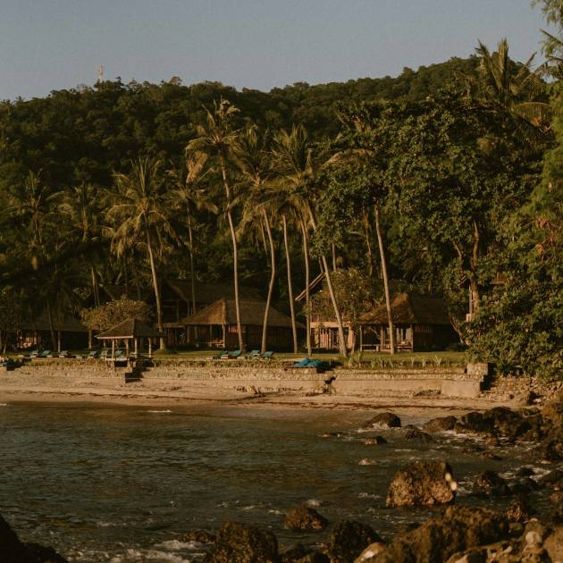 Playa tropical de Bali perfecta para disfrutar siguiendo nuestros consejos para viajar a Bali